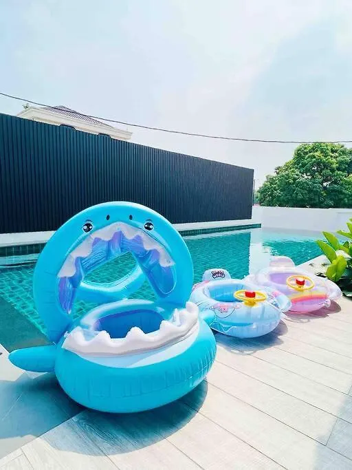 Dato Villa Luxury Homestay 12Min To Jonker Street 26Pax Private Pool Malacca
