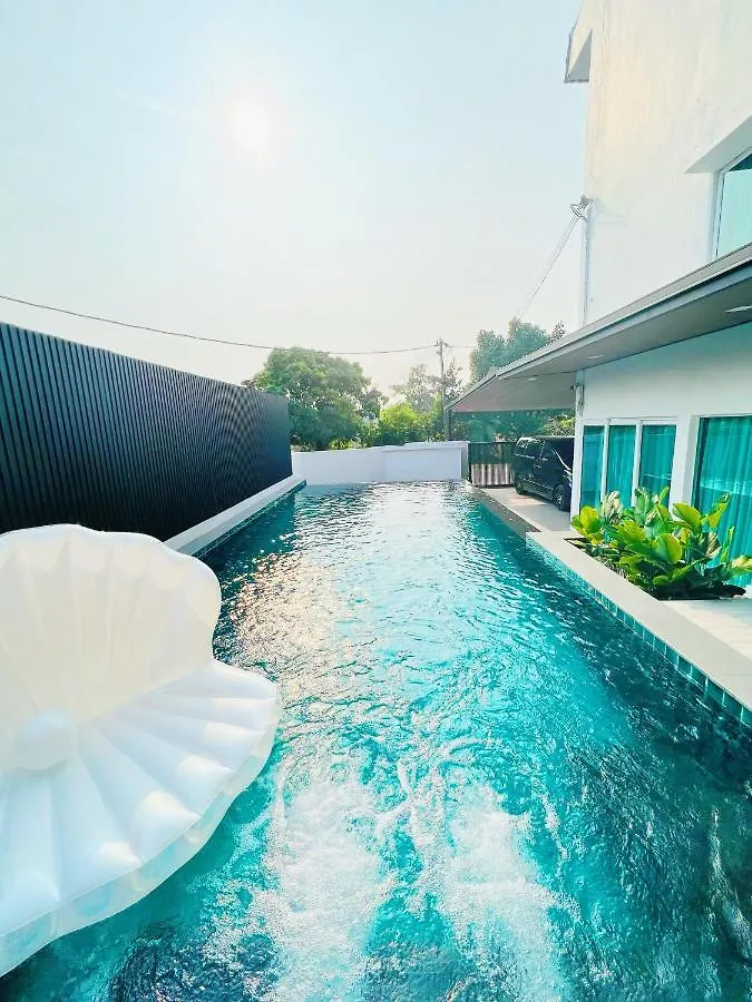 Dato Villa Luxury Homestay 12Min To Jonker Street 26Pax Private Pool Malacca